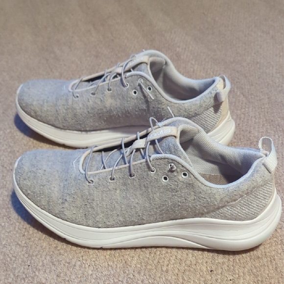 Hoka One One Shoes - hoka hupana flow womens size 10 shoes gray wool slip on comfort walking sneaker